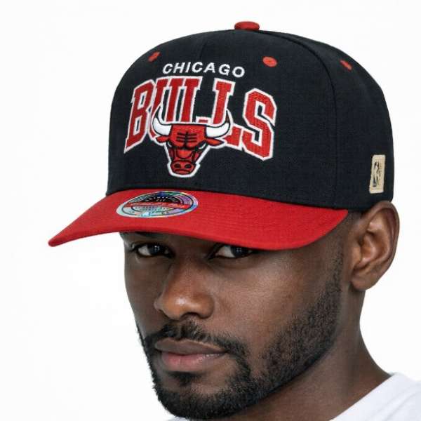 Mitchell & Ness snapback Chicago Bulls Team Arch Snapback back/red