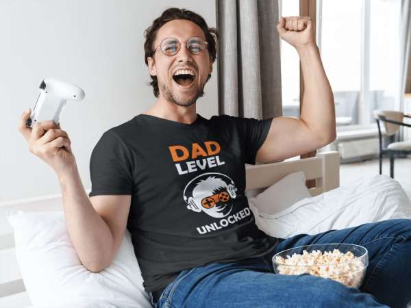 Dad level unlocked fekete póló