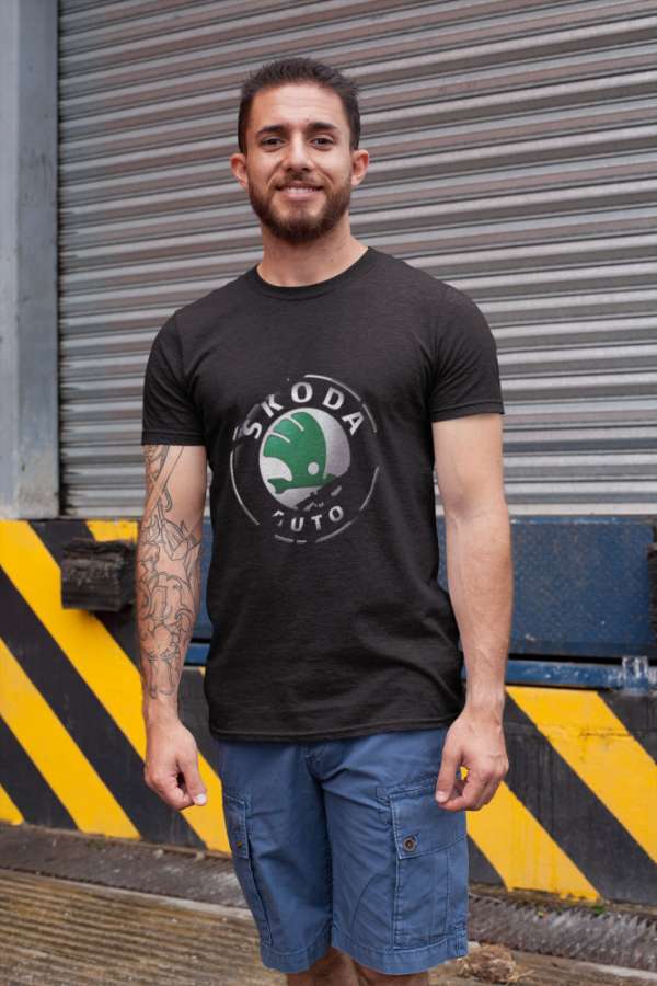 Skoda logo fekete póló