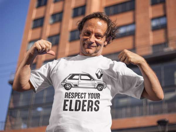 Respect your elders Renault fehér póló