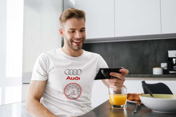 Audi speedmeter fehér póló