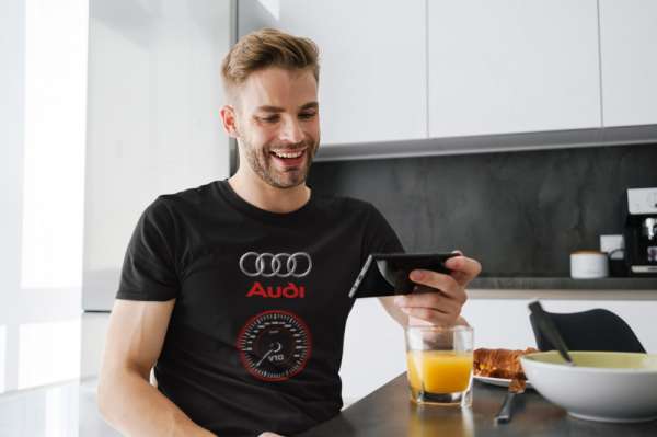 Audi speedmeter fekete póló