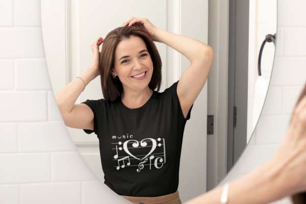 LOVE MUSIC FEKETE PÓLÓ