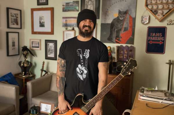 GUITAR VICTORY FEKETE PÓLÓ