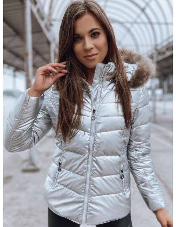 Női téli steppelt kabát kapucnival NELLY fehér