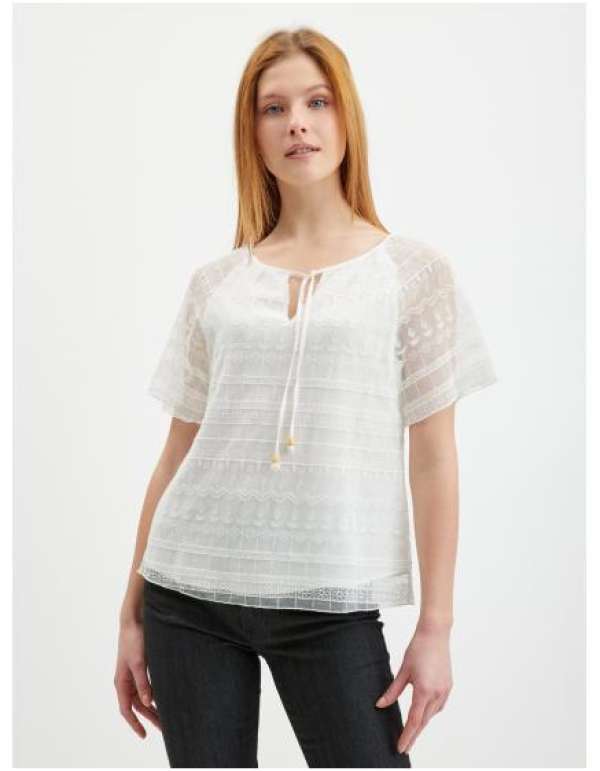Fehér női csipkés blúz