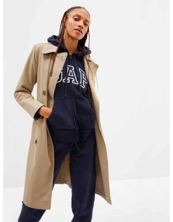 GAP logóval ellátott pulóver