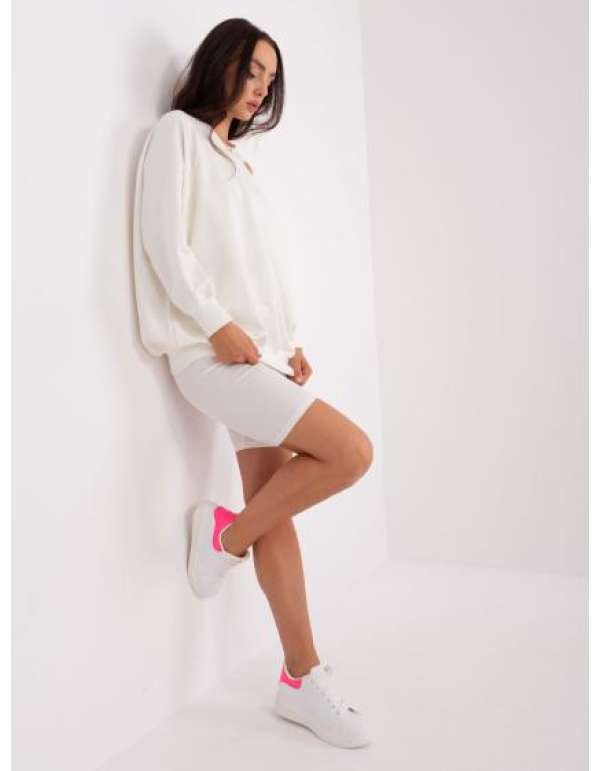 ESS női szabadidőruha ekrü