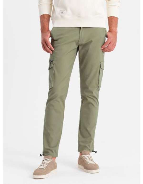 Férfi egyenes szárú nadrág háromszög alakú szegecselt zsebbel, olajzöld színű