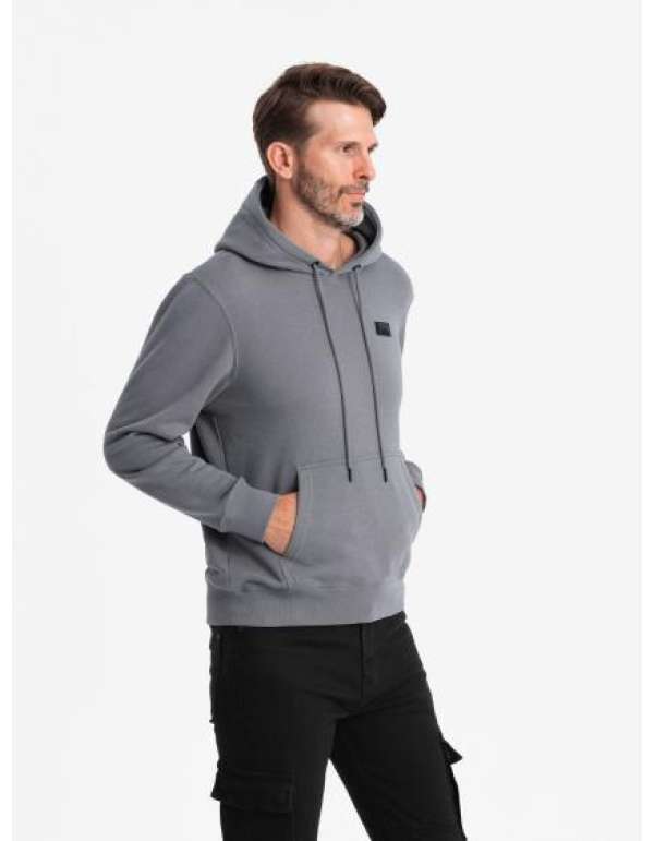 Férfi kenguru kapucnis pulóver fém kitűzővel szürke