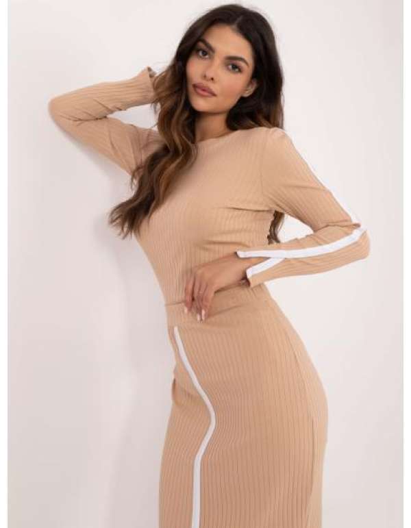 Camel alkalmi női szett bordás blúzzal