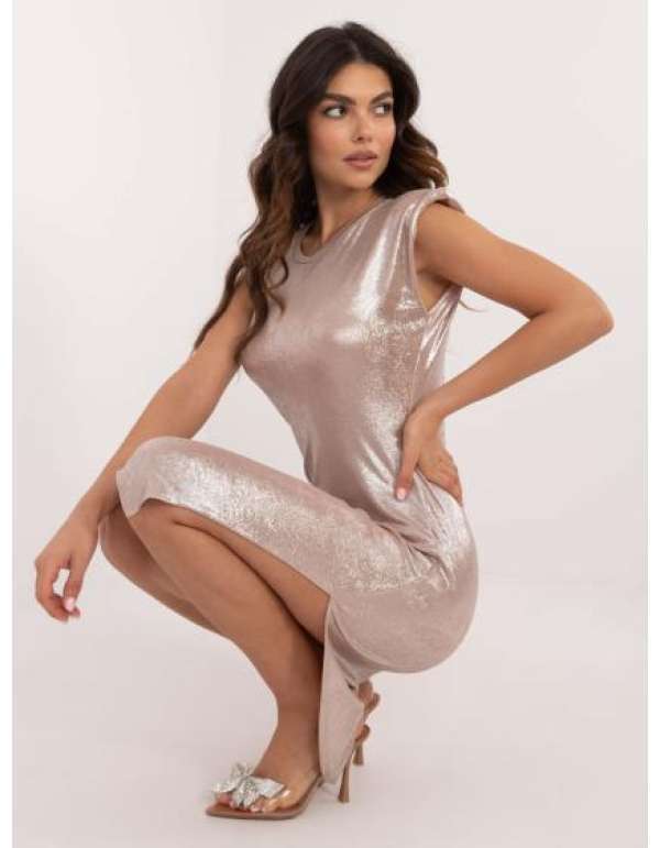 Bézs színű koktélruha válltöméssel