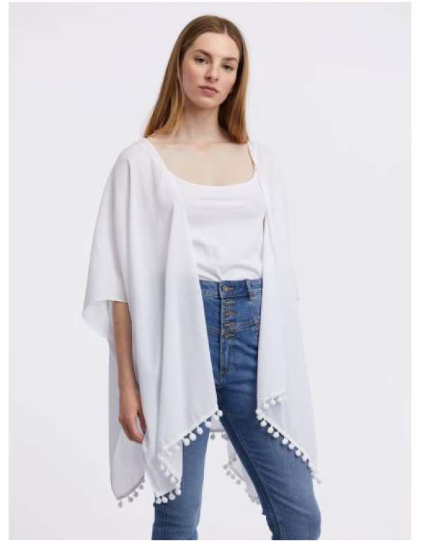 Fehér női csipkés takaró