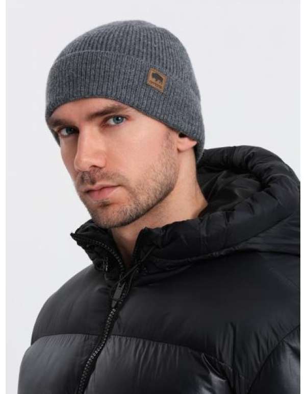 Férfi kötött sapka foltokkal - szürke melange V2