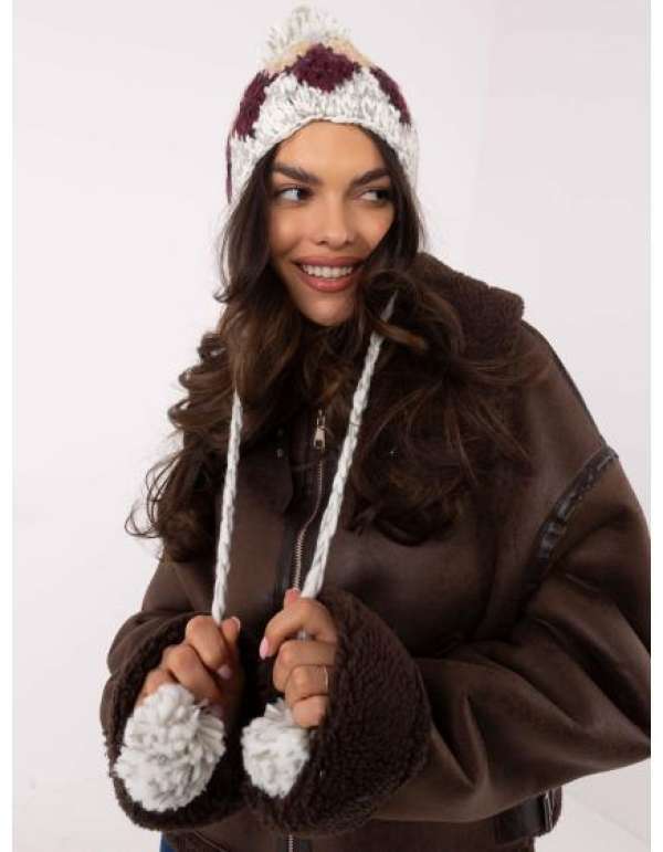 Fehér női pomponos fülbevaló