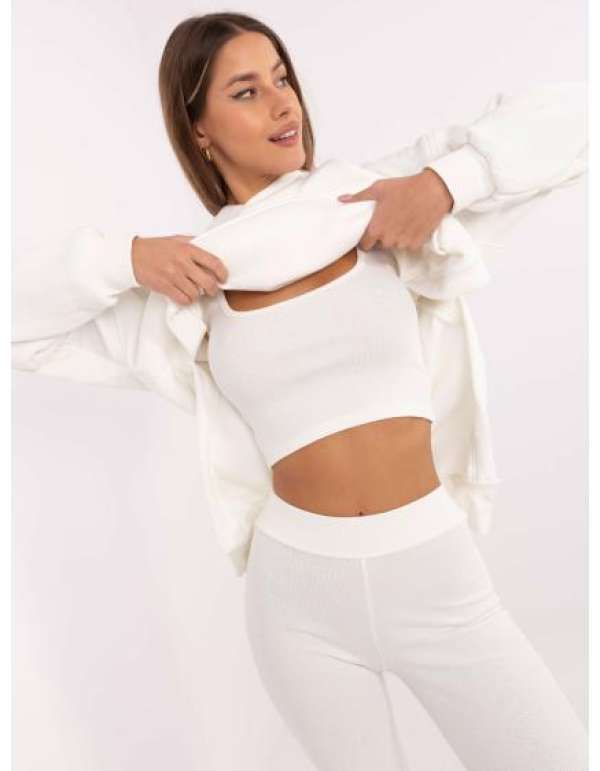 Ecru színű háromrészes szett oversize pulóverrel