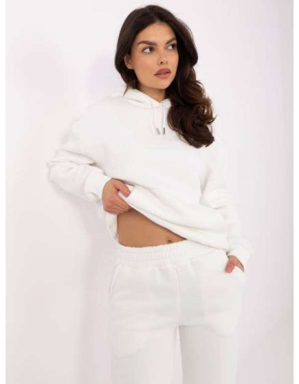 Ecru alap tréningruha túlméretezett blúzzal