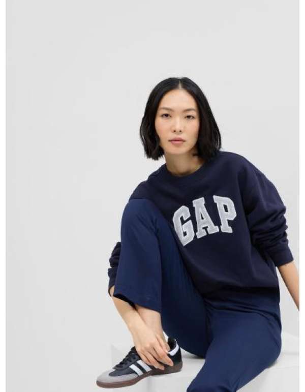GAP logóval ellátott pulóver