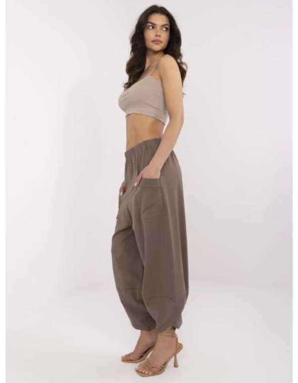 Barna alapvető 7/8 melegítő nadrág