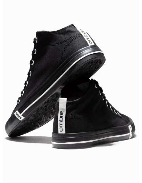 Férfi cipő kontrasztos elemekkel – fekete V2 OM-FOTH-0125