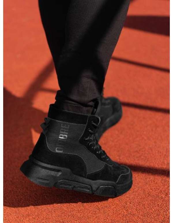 Férfi bokacsizma formázott talppal – fekete V1 OM-FOBO-0122