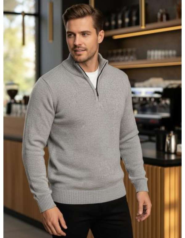 Férfi világosszürke pulóver gallérral