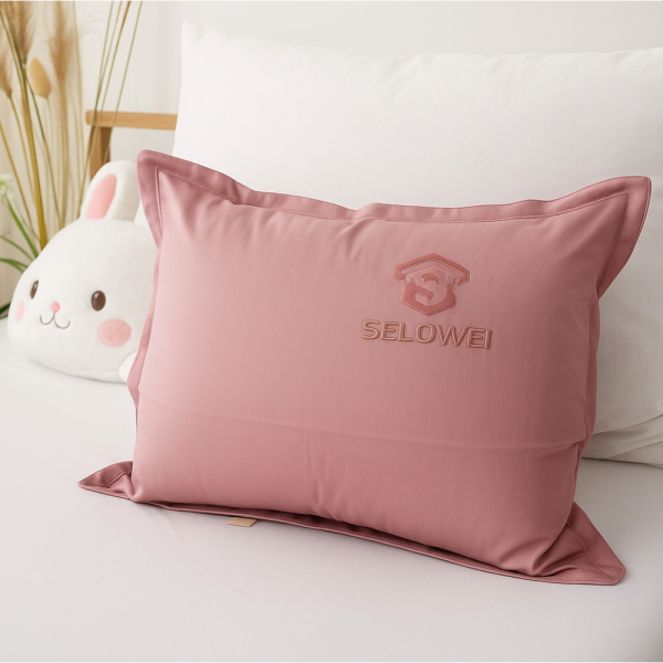 Rózsaszín kispárna huzat hímzett