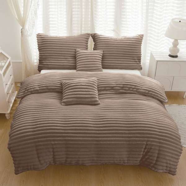 Bordázott 3 részes plüss ágyneműhuzat - Barna