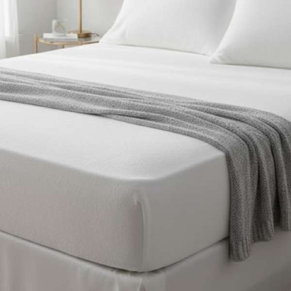 Mikroplüss törtfehér lepedő - 140x200 cm