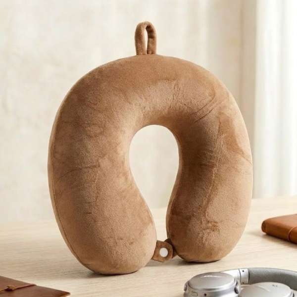 Barna színű memóriahabos nyakpárna