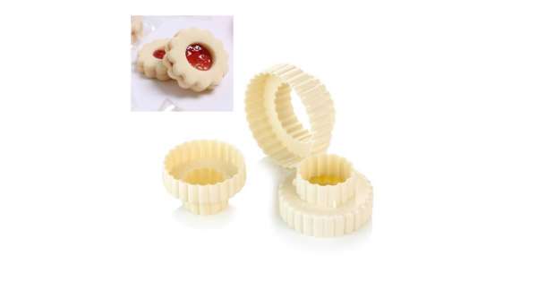 Műanyag 3 részes kétoldalú kerek fodros sütikiszúró készlet