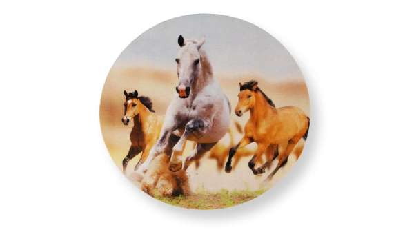 Versengő lovak tortaostya