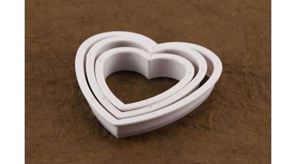 Szív alakú Sütemény Kiszúró Készlet – 3 Darabos