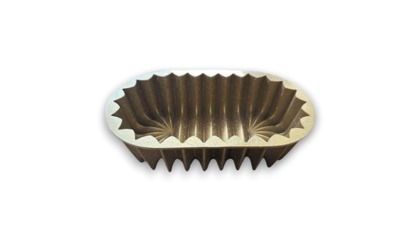 Különleges hosszúkás sütőforma sávos mintával