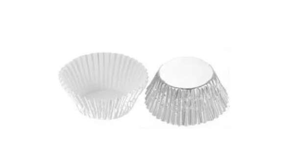 Ezüst muffin papír 4,5 cm 20 db