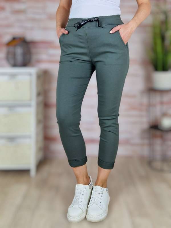 Gumis derekú, megkötős, khaki nadrág S-M