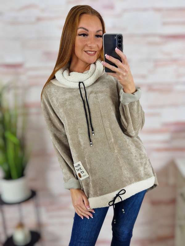 Alján megkötős, garbós és szőrmés nyakú, vastag anyagú pulóver M-L-XL