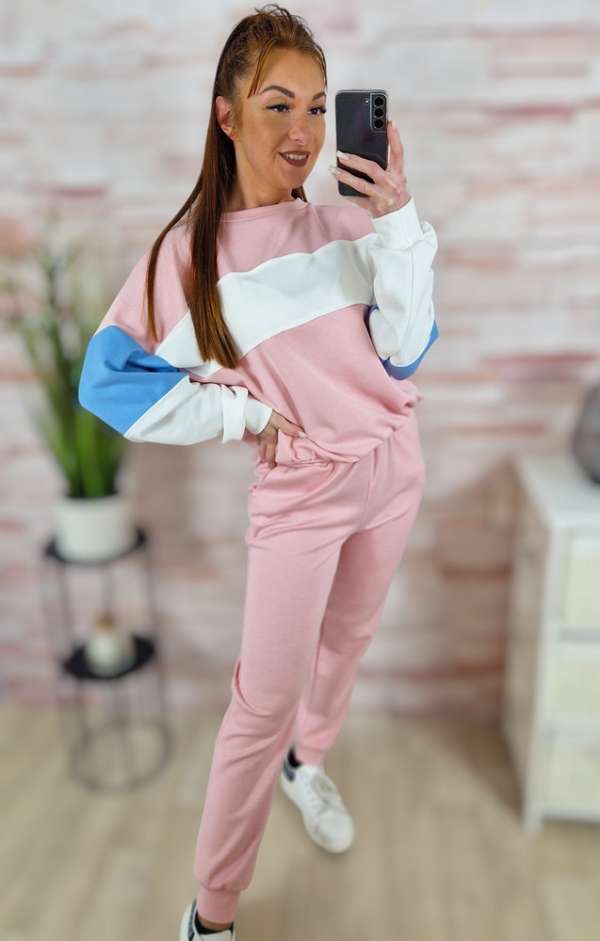 Laza és bő felsőrészű, színes, melegítő, szabadidő szett M-L