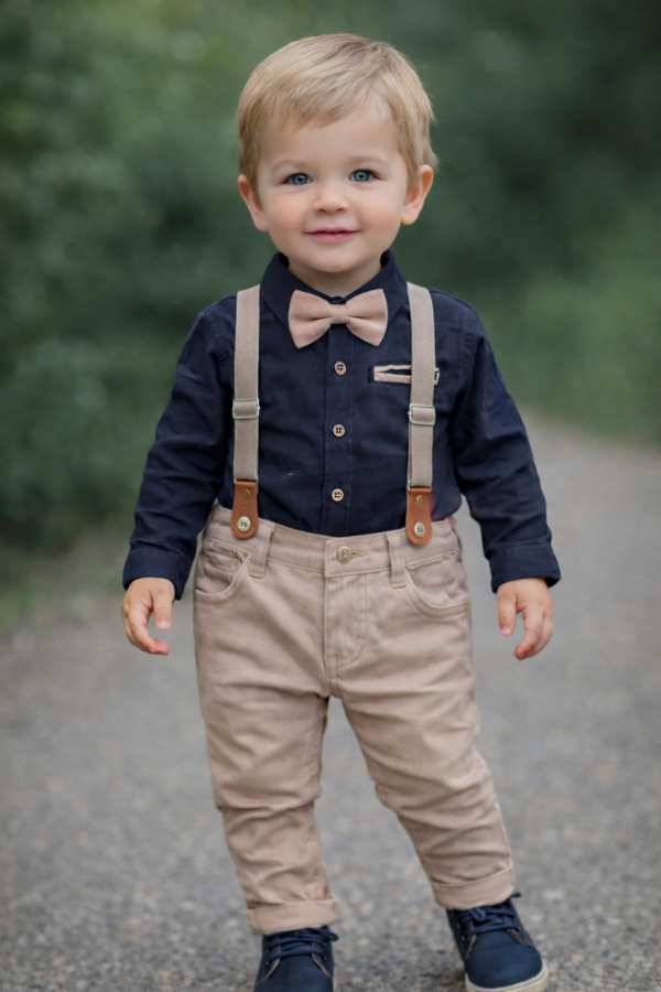 4részes elegáns fiús gyerekruha szett- Divat Méret: 3 éves