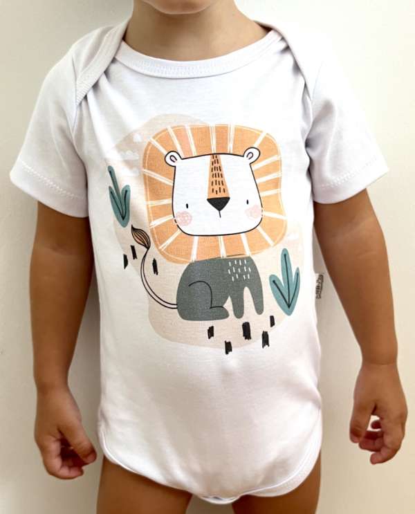 Baba body, rövid ujjú- Oroszlán a vadonban Méret: 56 (0-2hó)