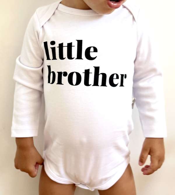 Egyedi baba body, hosszú ujjú- Kistesó (fiú) Méret: 74 (6-9hó)