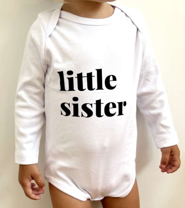 Egyedi baba body, hosszú ujjú- Kistesó (lány) Méret: 62 (2-4hó)