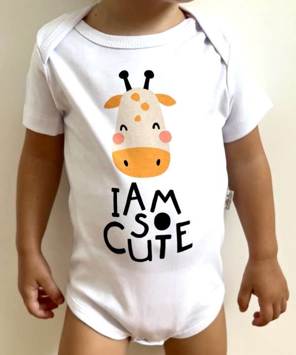 Egyedi baba body, rövid ujjú- Annyira cuki vagyok Méret: 98 (24-36hó)