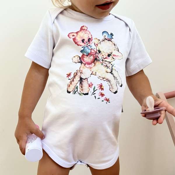 Egyedi baba body, rövid ujjú- Macika és bárányka Méret: 74 (6-9hó)