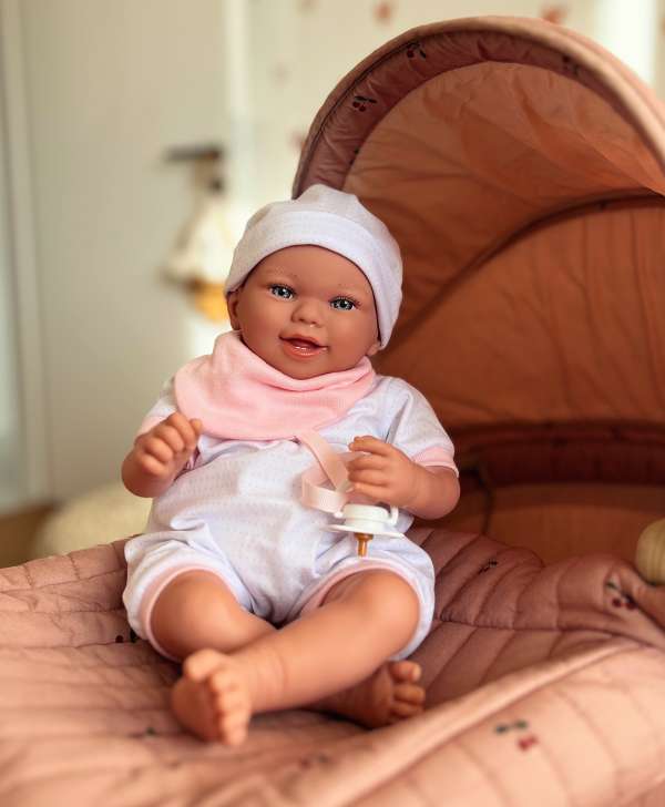 Kézműves spanyol baba- Emma 40cm