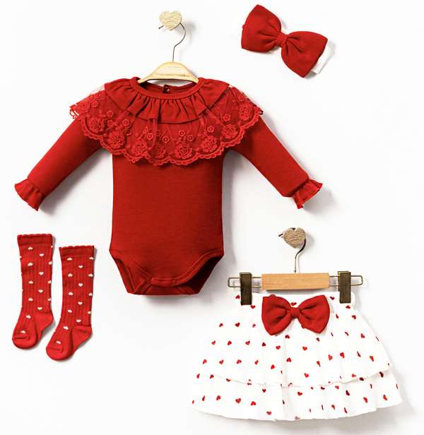 4 részes luxus szett babáknak – Heléna Méret: 6-9 hónap