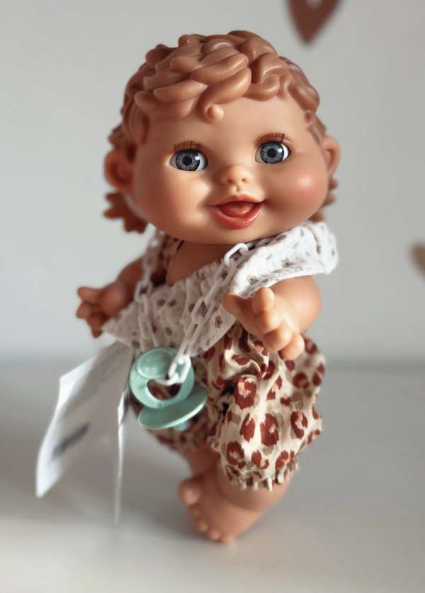 Kézműves spanyol baba- pislogó, Pepotes 26cm