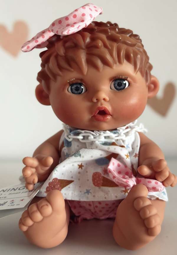 Kézműves spanyol baba- pislogó, Pepotes 26cm