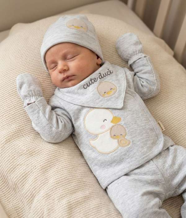 5részes babaruha szett- Kiskacsa Méret: 56-62