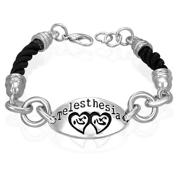 Karkötő, csavart fekete zsinór, szíves tábla